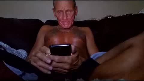 Snapshot of stefy1037 chatting on 06-07-26, 04:27 stefy1037 online show from 06-07-26, 04:27