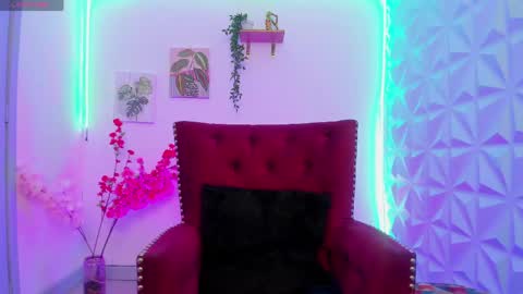 Snapshot of stefy_cg chatting on 05-25-26, 06:58 Stefy online show from 05-25-26, 06:58