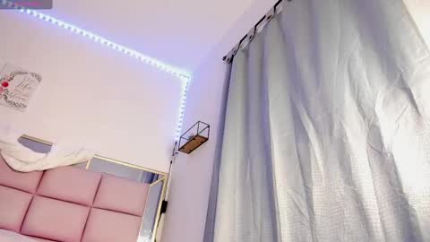 Snapshot of stefy_craft chatting on 09-23-25, 01:52 Tefy online show from 09-23-25, 01:52