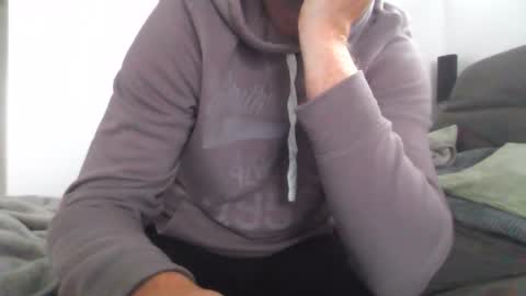 Snapshot of steiferpimmel chatting on 10-25-25, 08:22 steiferpimmel online show from 10-25-25, 08:22