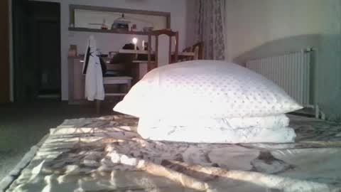 Snapshot of steki038434 chatting on 11-30-25, 05:06 steki038434 online show from 11-30-25, 05:06