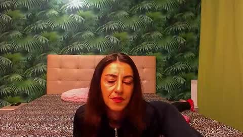 Stella John online show from 01-21-25, 04:10