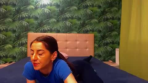 Stella John online show from 02-11-25, 05:58