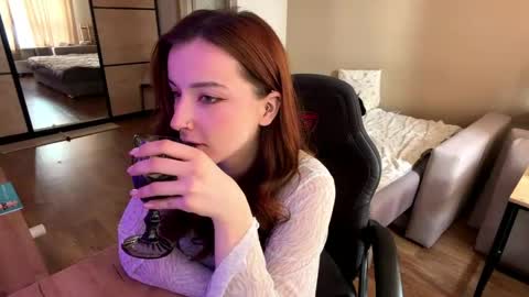 Snapshot of stella_rass chatting on 05-18-26, 07:25 Stella online show from 05-18-26, 07:25