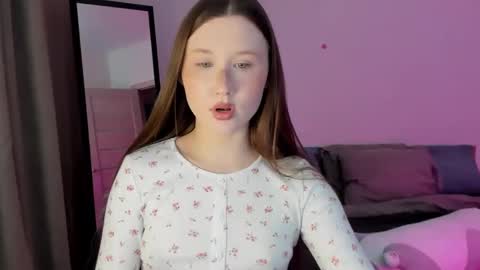 Snapshot of stella_sunny chatting on 01-06-25, 04:36 stella_sunny online show from 01-06-25, 04:36