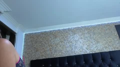 Estella online show from 11-10-25, 12:09