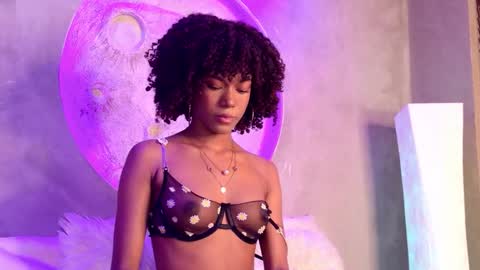 S T E L L A online show from 10-21-25, 10:43