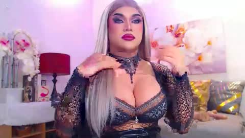 CALL ME STELLA online show from 11-23-25, 03:17