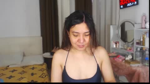 Stella online show from 04-19-26, 02:55