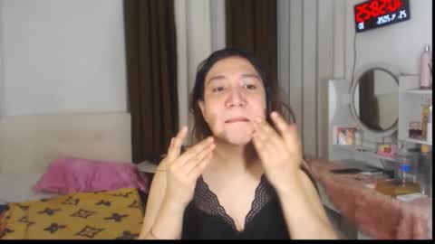 Snapshot of stellahugets chatting on 04-25-26, 02:58 Stella online show from 04-25-26, 02:58