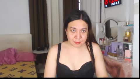 Snapshot of stellahugets chatting on 06-03-26, 12:57 Stella online show from 06-03-26, 12:57