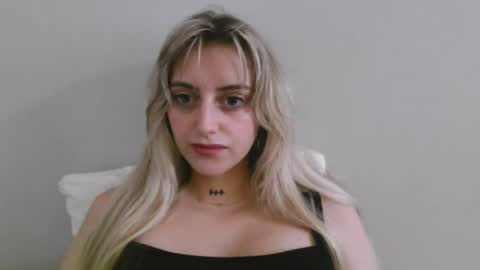 Snapshot of stellakinkygirl chatting on 08-05-26, 08:50 Stella online show from 08-05-26, 08:50