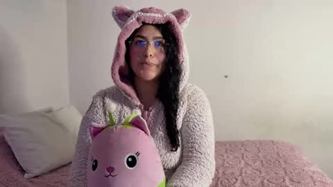 Snapshot of stellaph chatting on 01-15-26, 03:22 Stellaph online show from 01-15-26, 03:22