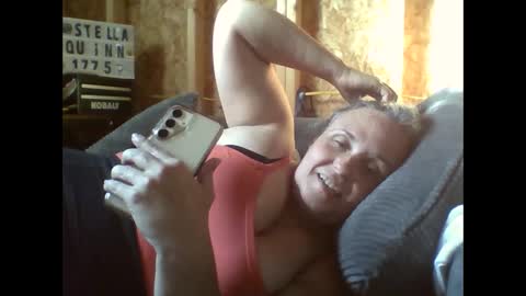 Stella online show from 11-21-25, 09:13