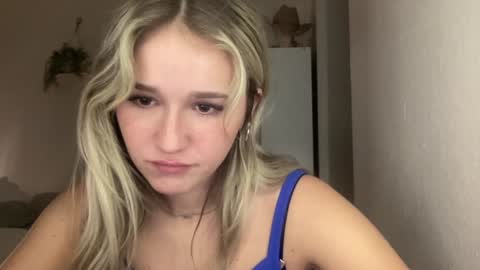 stellaraexox online show from 01-13-25, 12:19