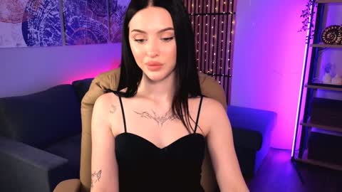 Snapshot of stellary_shy chatting on 01-05-25, 04:48 Stellary online show from 01-05-25, 04:48