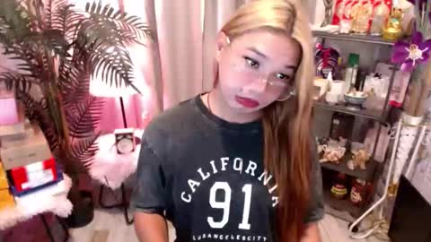 Stella sweet online show from 04-17-26, 12:46