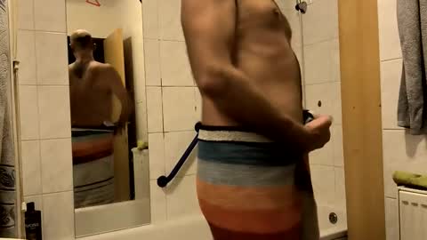 lee online show from 09-16-25, 03:07