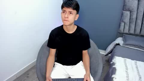 Stephane Rouss online show from 12-01-25, 08:14