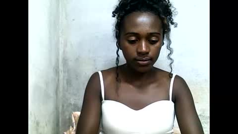 stephania12112343 online show from 06-02-26, 06:54