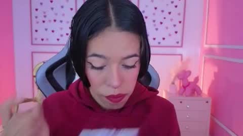 Stephania online show from 10-23-25, 11:42