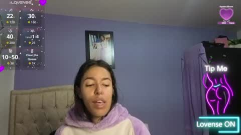 Snapshot of stephania_t chatting on 07-06-26, 02:36 Stephania online show from 07-06-26, 02:36