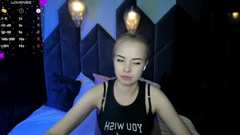 Snapshot of stephanie_sea chatting on 01-21-25, 05:41 Stephanie Sea online show from 01-21-25, 05:41