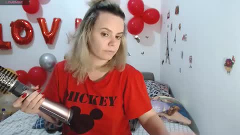 Stephanie   online show from 02-25-26, 11:31