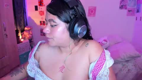 Stephanie  online show from 12-30-24, 02:09