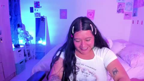 Stephanie  online show from 01-21-25, 03:26