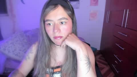 Stephanie  online show from 03-25-26, 02:06