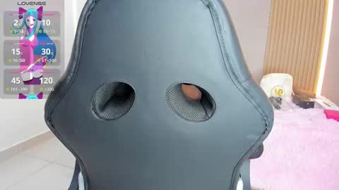 Stephany online show from 12-23-25, 03:37