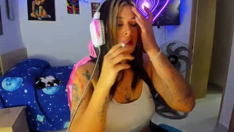 Stephany  independient model  online show from 01-18-25, 12:57