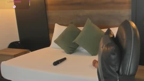 S T E P H A N Y A online show from 03-19-26, 07:40