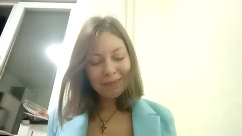 Jessica online show from 12-04-25, 05:43