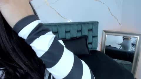 Stefanny online show from 11-23-25, 12:54