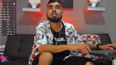    ................     online show from 10-24-25, 09:22