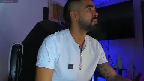 Snapshot of stephenbrown_ chatting on 05-05-26, 10:29 ................ online show from 05-05-26, 10:29