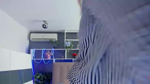 Stephie online show from 03-11-26, 06:30