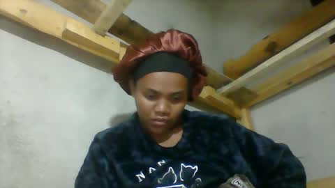 sterina0102 online show from 06-09-26, 07:03