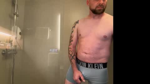 Snapshot of steve897819 chatting on 09-27-25, 10:26 steve897819 online show from 09-27-25, 10:26