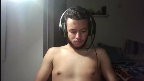 Snapshot of steve_dick22 chatting on 01-09-26, 03:42 Steve online show from 01-09-26, 03:42