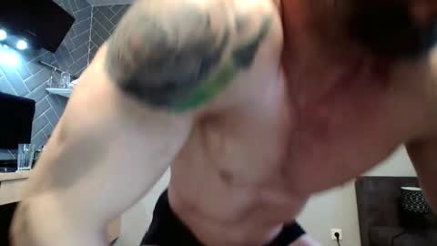 Snapshot of stevebulkzor chatting on 09-19-25, 01:07 Steve Oakenshield son of John son of Vasyl online show from 09-19-25, 01:07