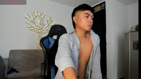 Snapshot of steven_twink07 chatting on 10-04-25, 09:46 Esteban online show from 10-04-25, 09:46