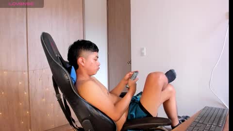 Snapshot of steven_twink07 chatting on 10-09-25, 09:46 Esteban online show from 10-09-25, 09:46