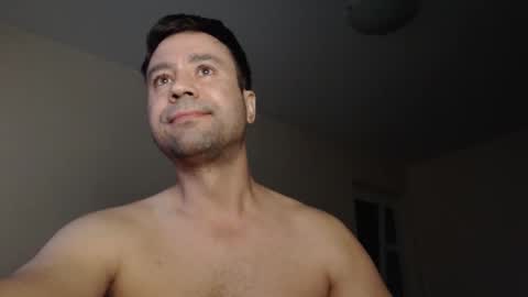 Snapshot of stevenbradley2017 chatting on 12-21-25, 02:24 Steven online show from 12-21-25, 02:24