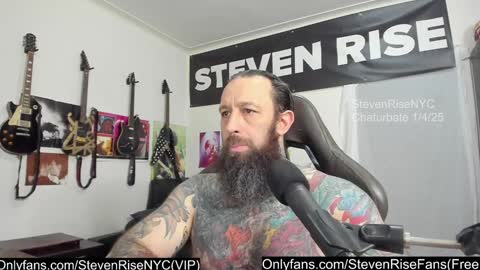 Snapshot of stevenrisenyc chatting on 01-05-25, 01:35 StevenRiseNYC online show from 01-05-25, 01:35