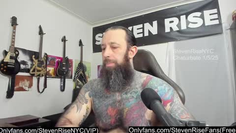 Snapshot of stevenrisenyc chatting on 01-06-25, 12:48 StevenRiseNYC online show from 01-06-25, 12:48