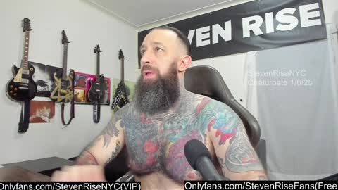 Snapshot of stevenrisenyc chatting on 01-07-25, 02:31 StevenRiseNYC online show from 01-07-25, 02:31