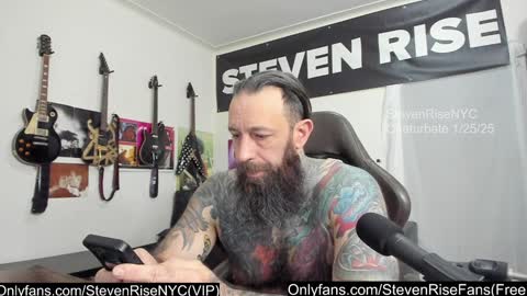 Snapshot of stevenrisenyc chatting on 01-25-25, 06:24 StevenRiseNYC online show from 01-25-25, 06:24